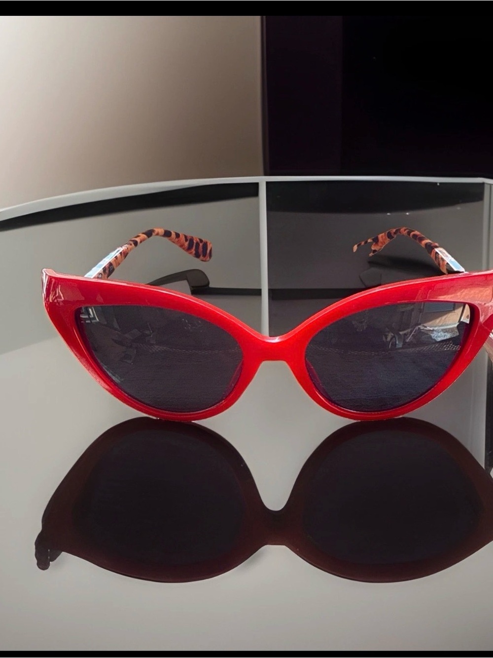 Luv Betsey by Betsey Johnson Red Cat Eye Sunglasses Leopard Print Arms ~NWT~